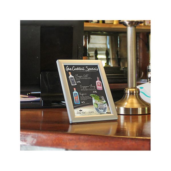 Counterstand Poster Snapframe on bar In Situ