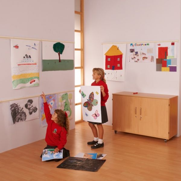 Ideal for hanging artwork, maps and charts